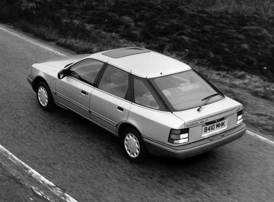  Ford Granada Hatchback 1985 года  (фото 2 из 7)
